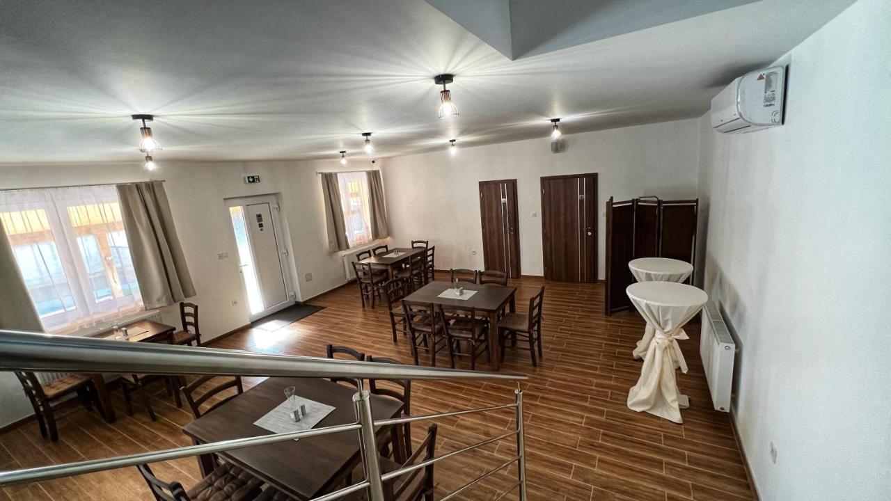 Penzion Melis Trebisov Exterior photo